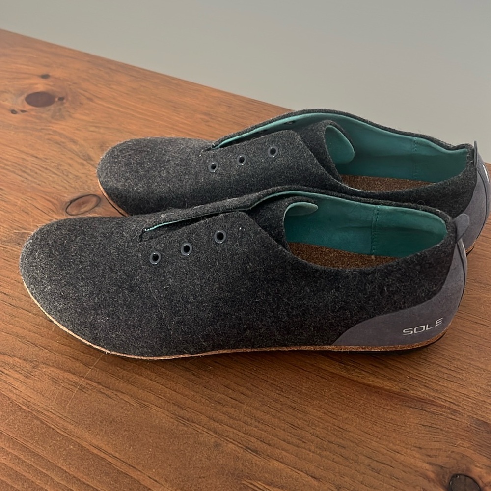 Sole Shoes wool slip on women’s shoes size 9